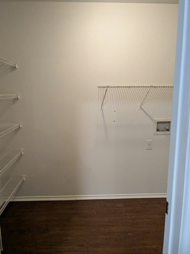 Building Photo - 5417 Beaver Ridge Dr