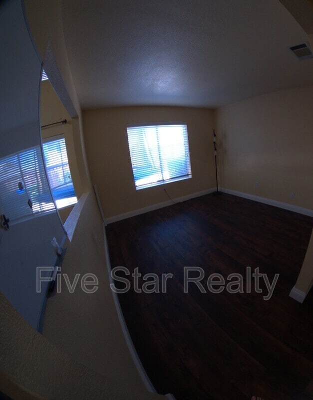 Building Photo - 8153 Orsage Ct