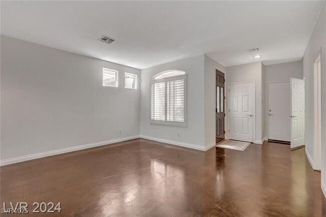 Building Photo - 9420 San Laguna Ct