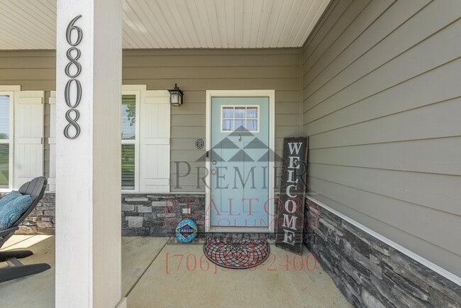Building Photo - 6808 Omaha Dr