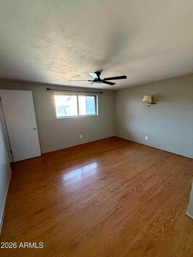 Building Photo - 2849 Dove Dr