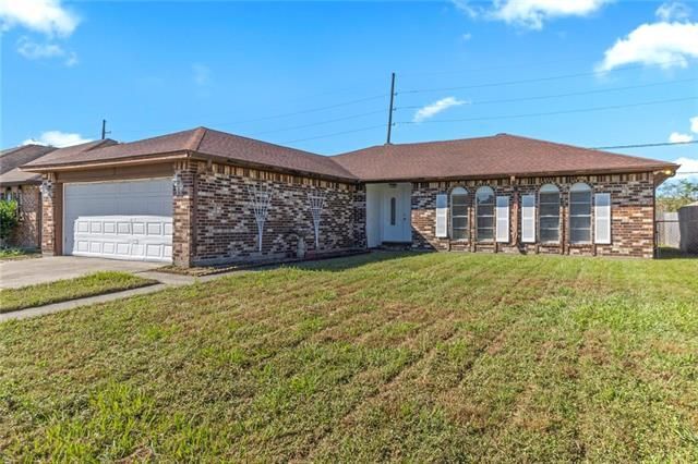 Building Photo - 2440 W Sunny Meade Dr