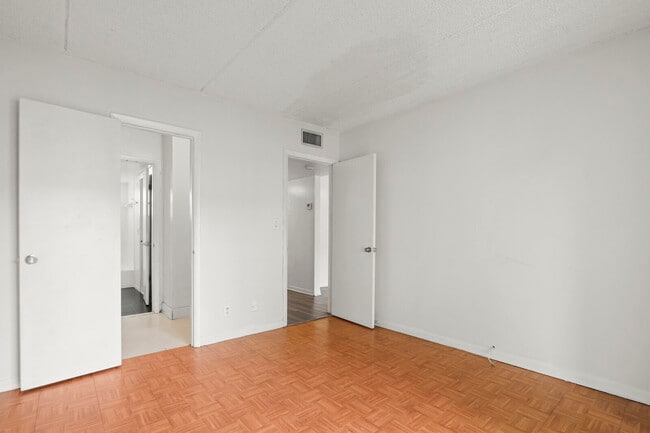 Building Photo - 4500 N Flagler Dr