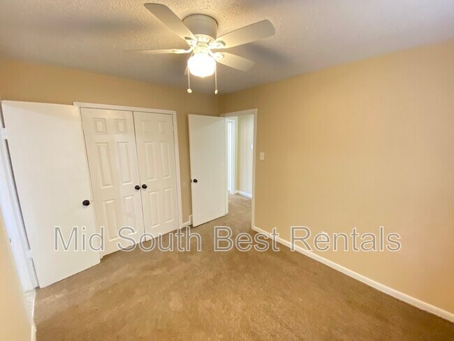 Building Photo - 1766 Carlyle Ave