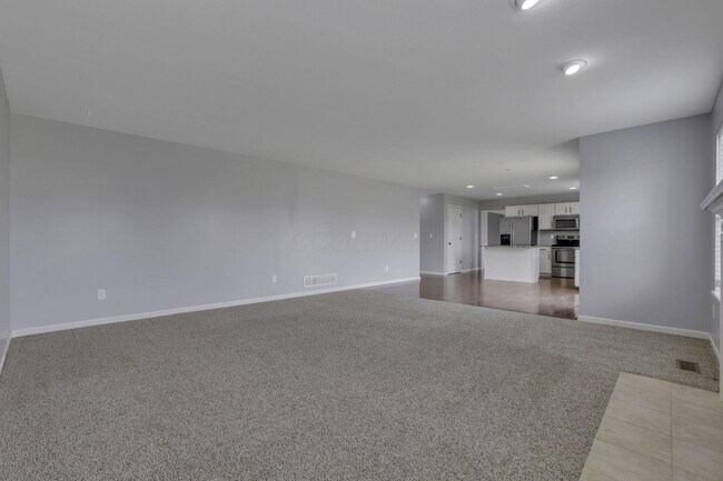Building Photo - 1701 Marigold St