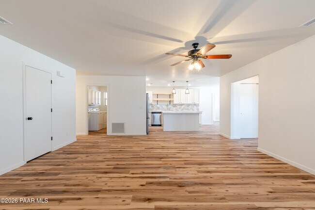 Building Photo - 4840 N Agua Fria Dr