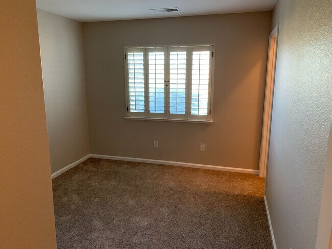 Building Photo - Beautiful Brentwood Summerset 1 Home (55+ living) - 2 Bedroom, 2 Bath
