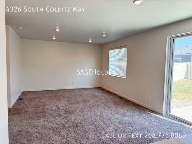 Building Photo - 4326 S Colditz Wy