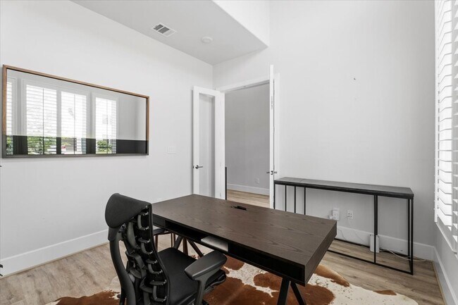 Building Photo - 28 Clearview Terrace Pl