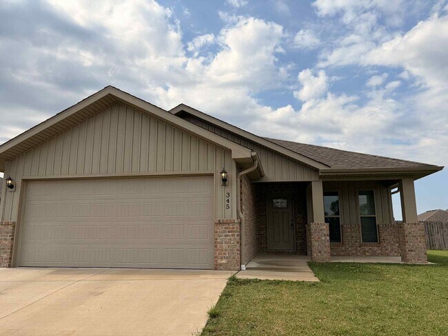 Building Photo - WEBB CITY  Beautiful 3 Bedroom 2 Bathroom ...