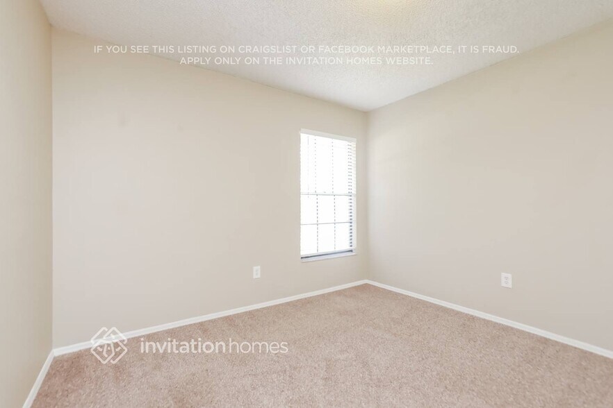 Building Photo - 524 Silvergate Loop