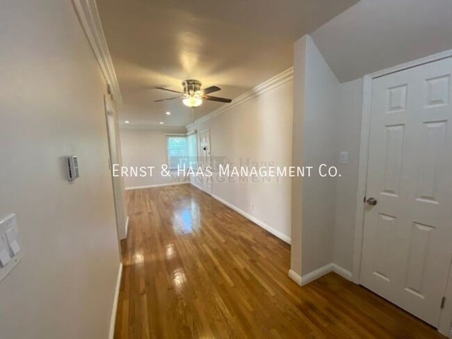 Building Photo - 5235 E The Toledo