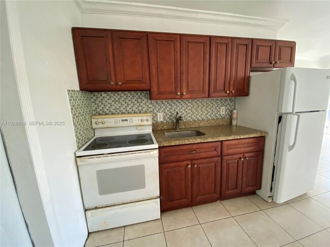 Building Photo - 6014 Rodman St