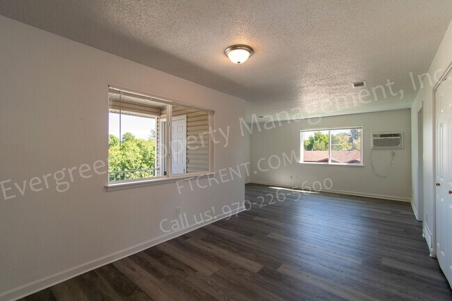 Building Photo - 2153 27th Ave Ct