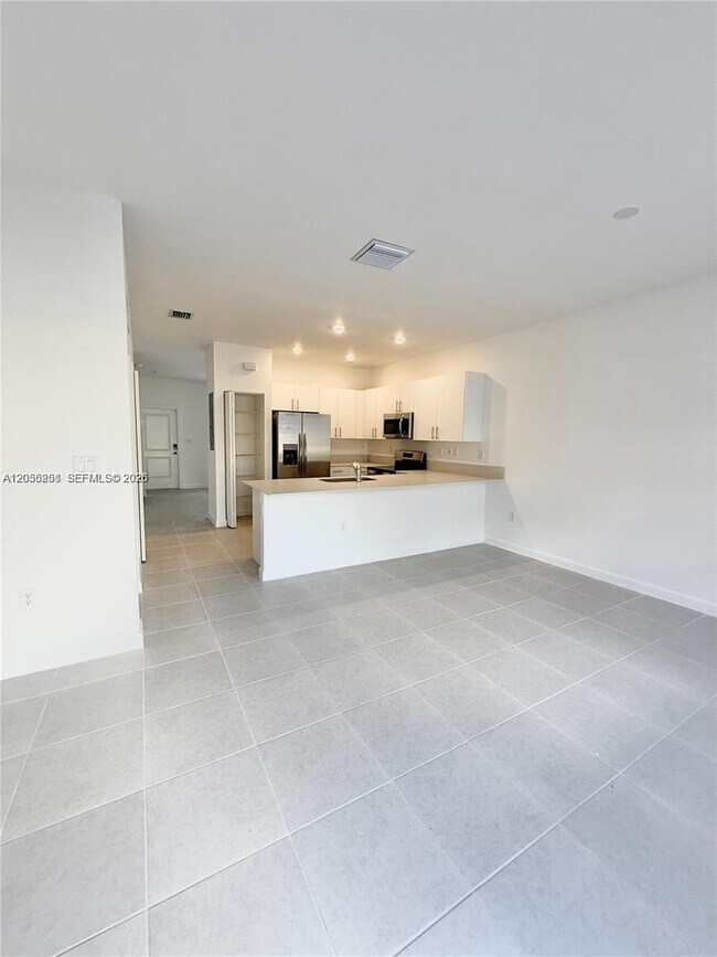Building Photo - 26865 SW 121st Ave