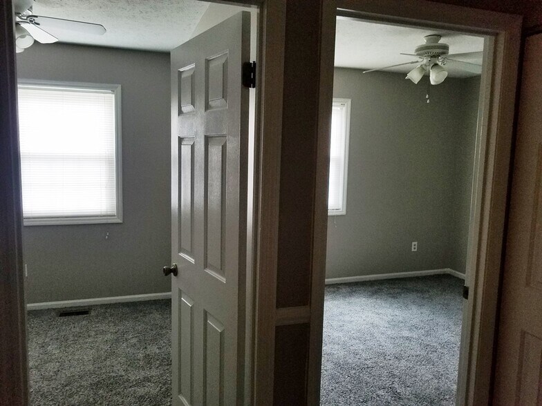 Two bedrooms across from primary - 31 Sally Ann Pl