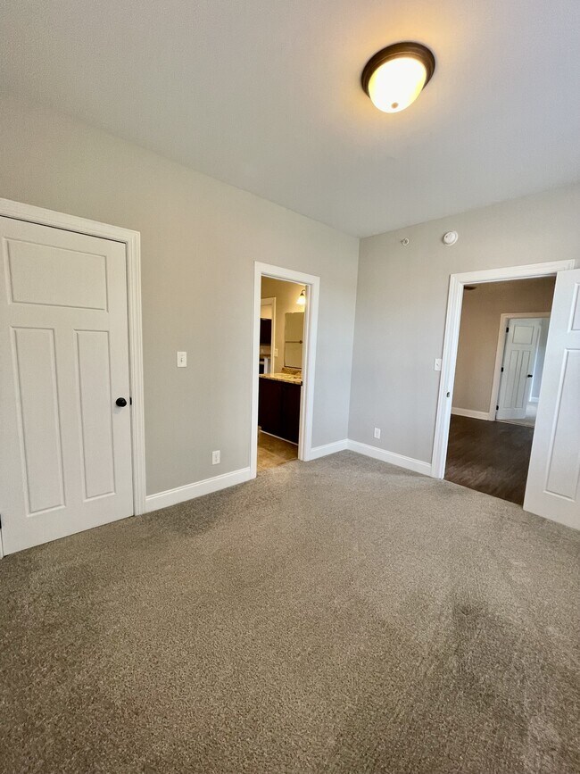 Building Photo - 100 Portico Street