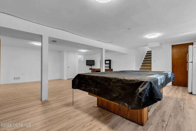 Building Photo - 7 Klein St