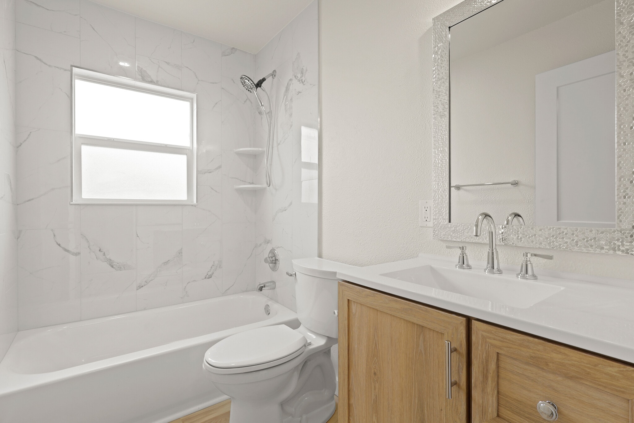 Building Photo - 2340 Harris Ln