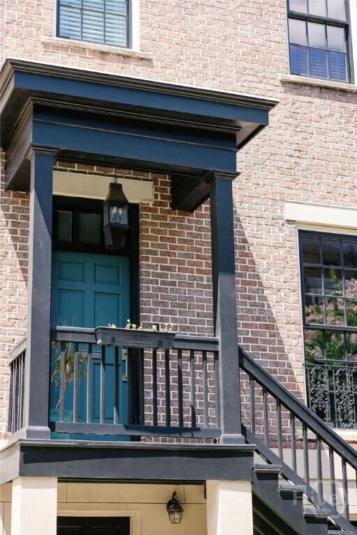 Building Photo - 316 W Taylor St