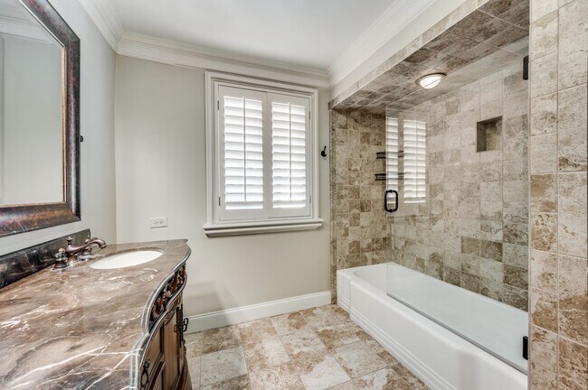 Building Photo - 4520 Westway Ave