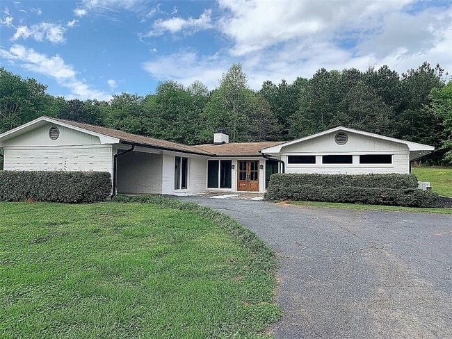 Building Photo - 2435 Miller Ferry Rd SW