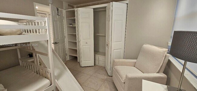 Building Photo - 18081 Biscayne Blvd