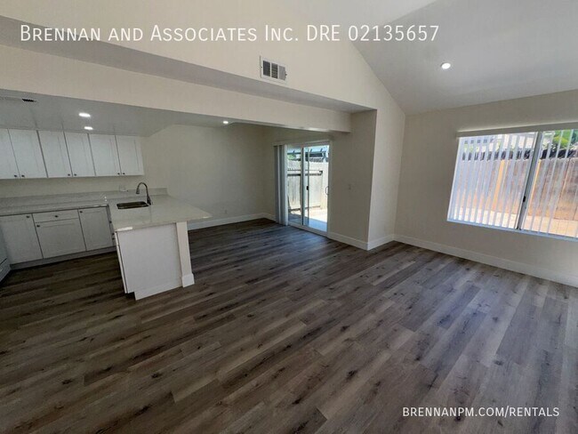 Building Photo - 1130 Sumner Ave