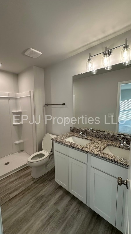 Building Photo - 141 Randwick Ln