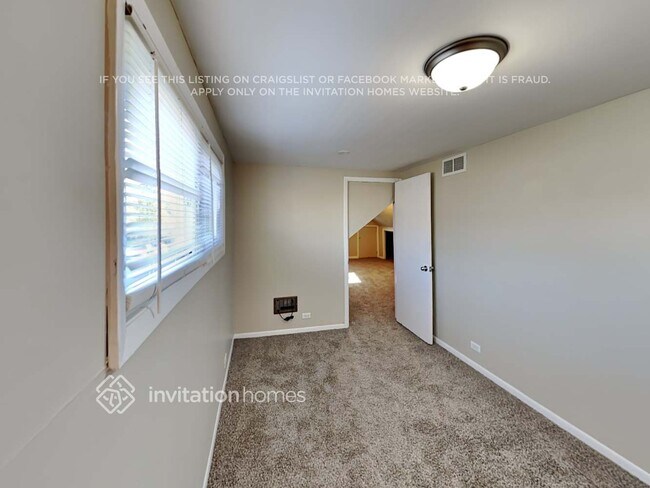 Building Photo - 1816 N 38th Ave