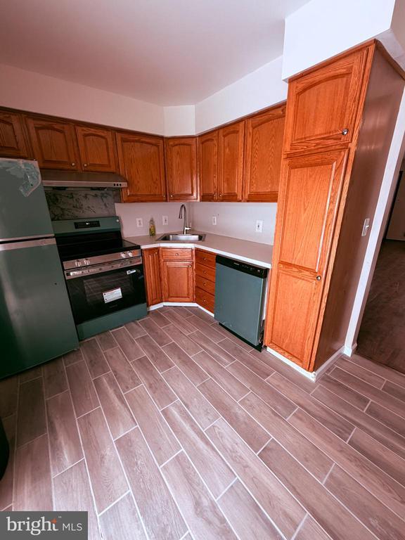 Building Photo - 122 Annabelle Ave