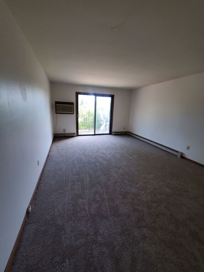 Interior Photo - 10500 W Fond Du Lac Ave. (12 Unit)