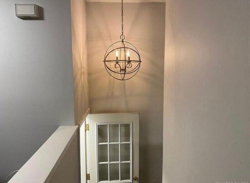 Building Photo - 30 Winchester Ave