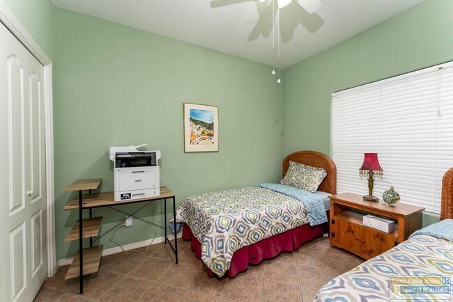 Building Photo - 18 Torrey Pines Dr