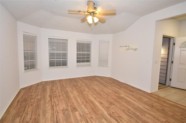 Building Photo - 4518 Clemwood Ln