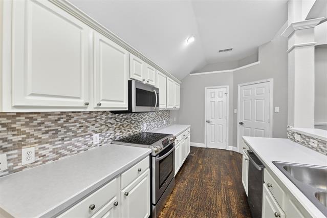 Building Photo - 8104 Springmoss Dr