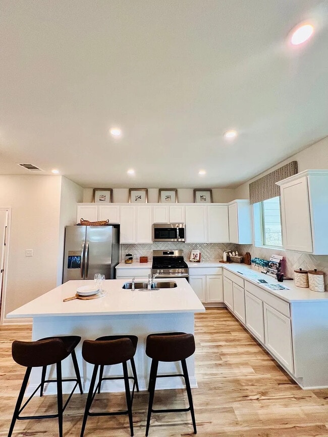 Building Photo - Room in Townhome on Cowbird Path