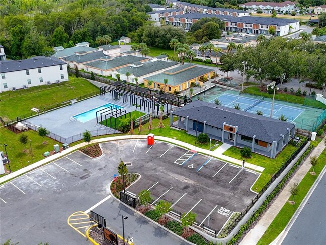 Building Photo - 3249 Energy Dr