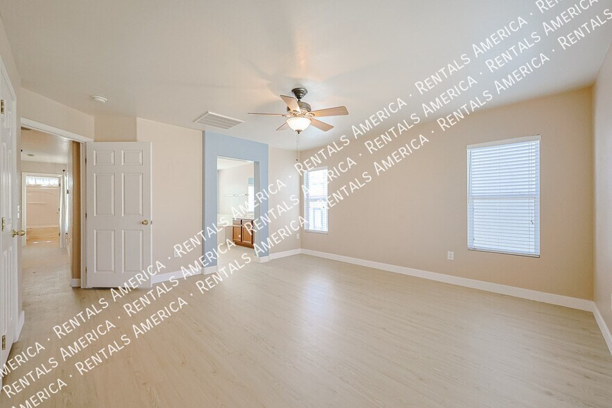 Building Photo - 35101 N 30th Ln