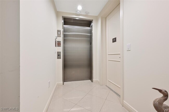 Building Photo - 1530 5th Ave S