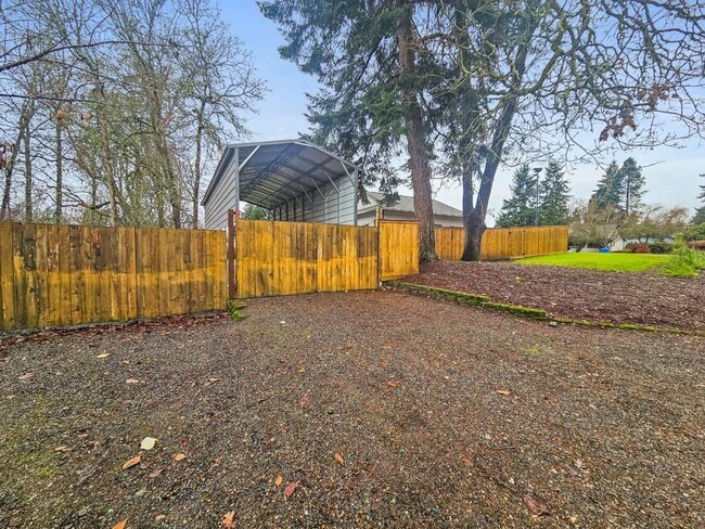 Building Photo - Charming Tacoma Home with A/C, RV Parking, Workshop & Skylit Living Room