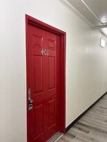 Building Photo - 1055 6th Ave