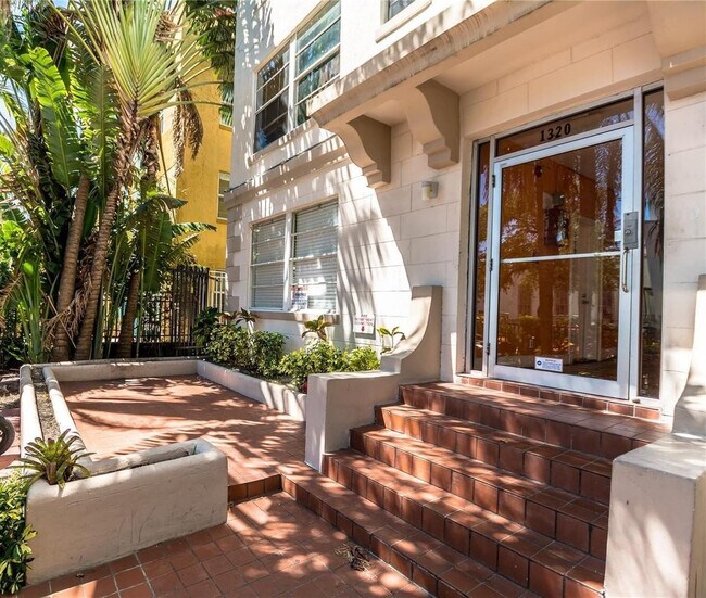 Building Photo - 1320 Drexel Ave