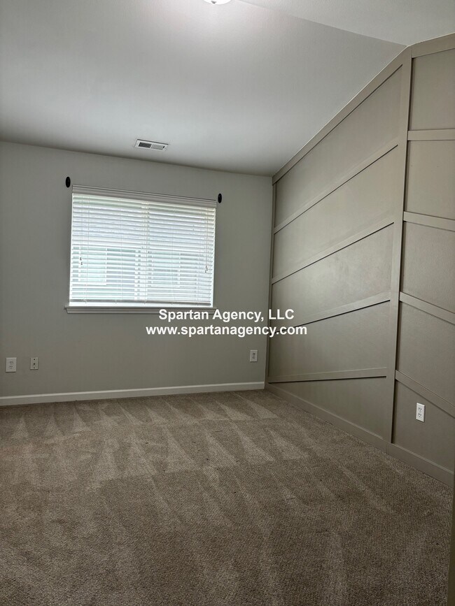 Building Photo - 21514 104th Street Ct E