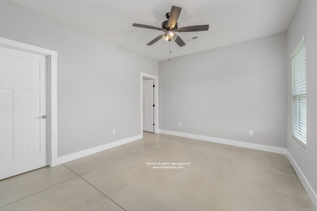 Building Photo - 2168 S Thatcher Ct