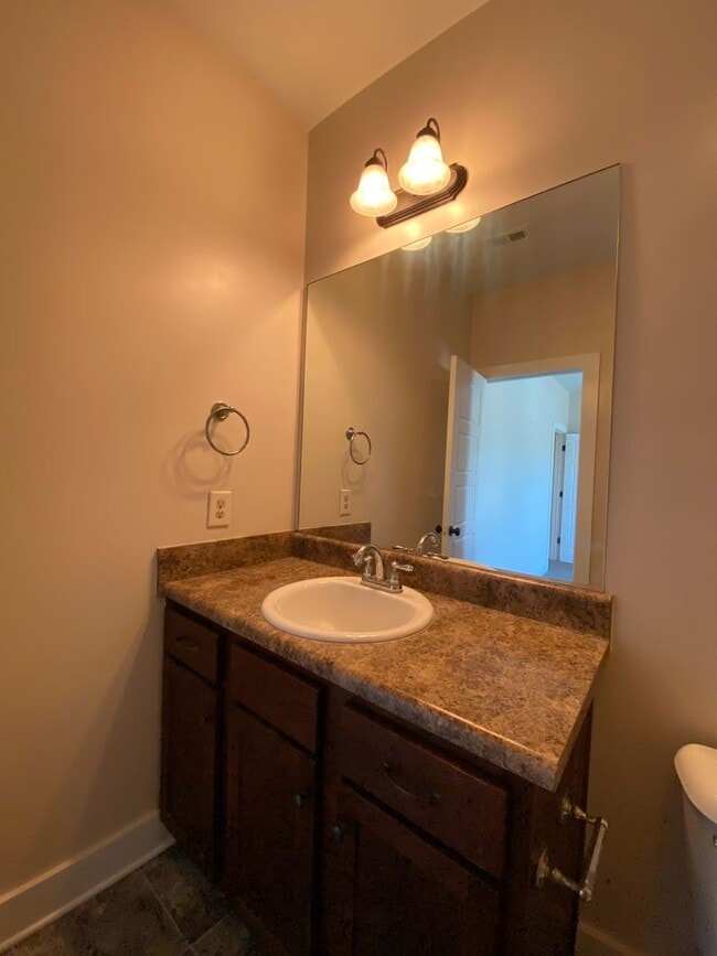 Building Photo - Home for Rent in McCalla, AL! Available to View Now!!!