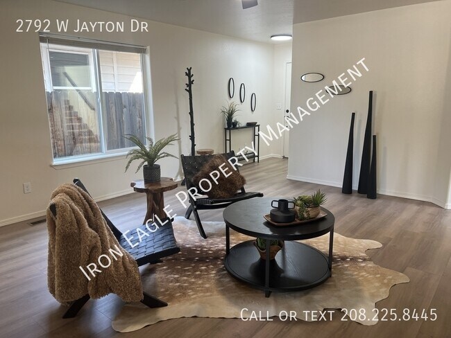 Building Photo - 2792 W Jayton Dr