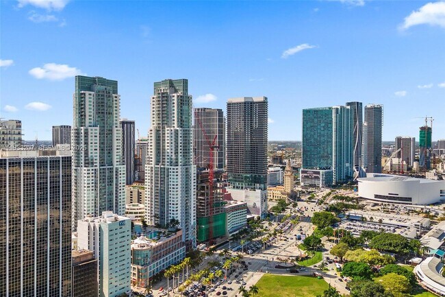 Building Photo - 253 NE 2nd St