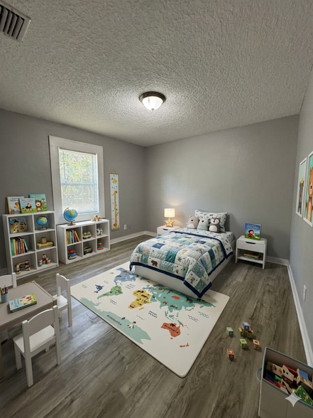 Building Photo - 5432 Tyler Ave