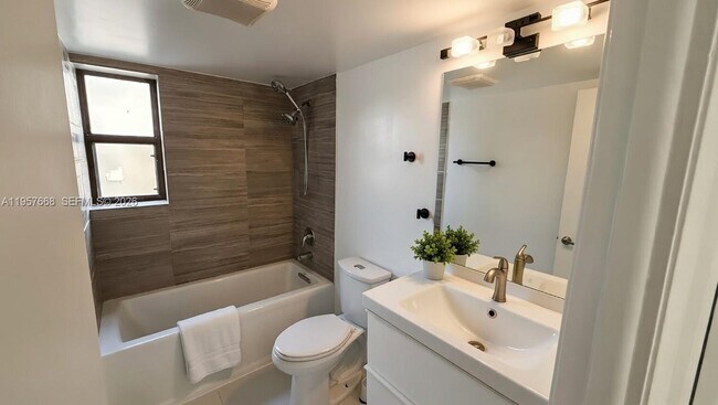 Building Photo - 20441 NE 30th Ave